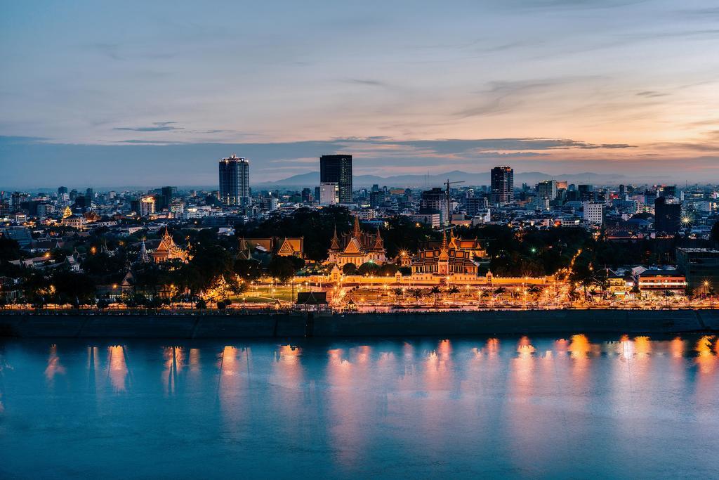 Flamingos Hotel Phnom Penh Bagian luar foto